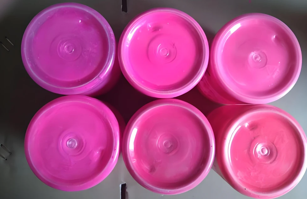 Pink fluorescent paint